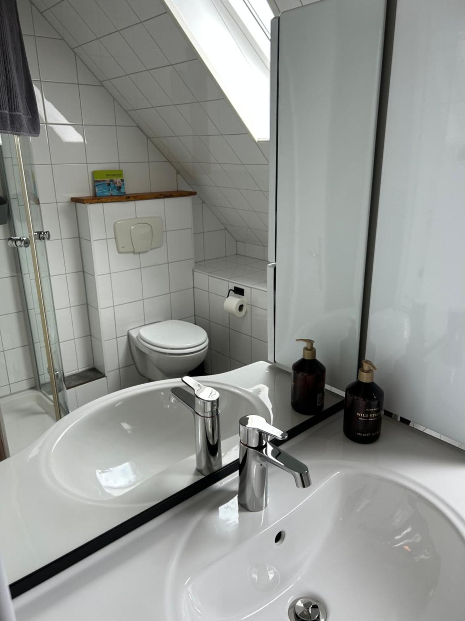 Gemuetliches Privates Apartment Oberhausen  Exteriör bild